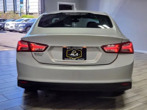 More photos of 2022 Chevrolet Malibu FWD LT at Torresdale Ave, PA
