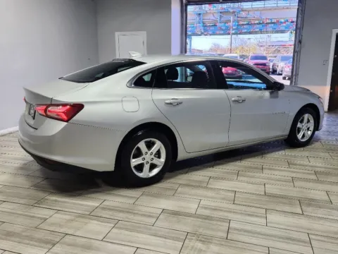 More photos of 2022 Chevrolet Malibu FWD LT at Torresdale Ave, PA
