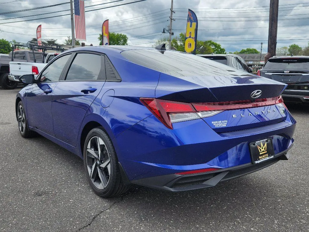 More photos of 2023 Hyundai Elantra SEL at Torresdale Ave, PA