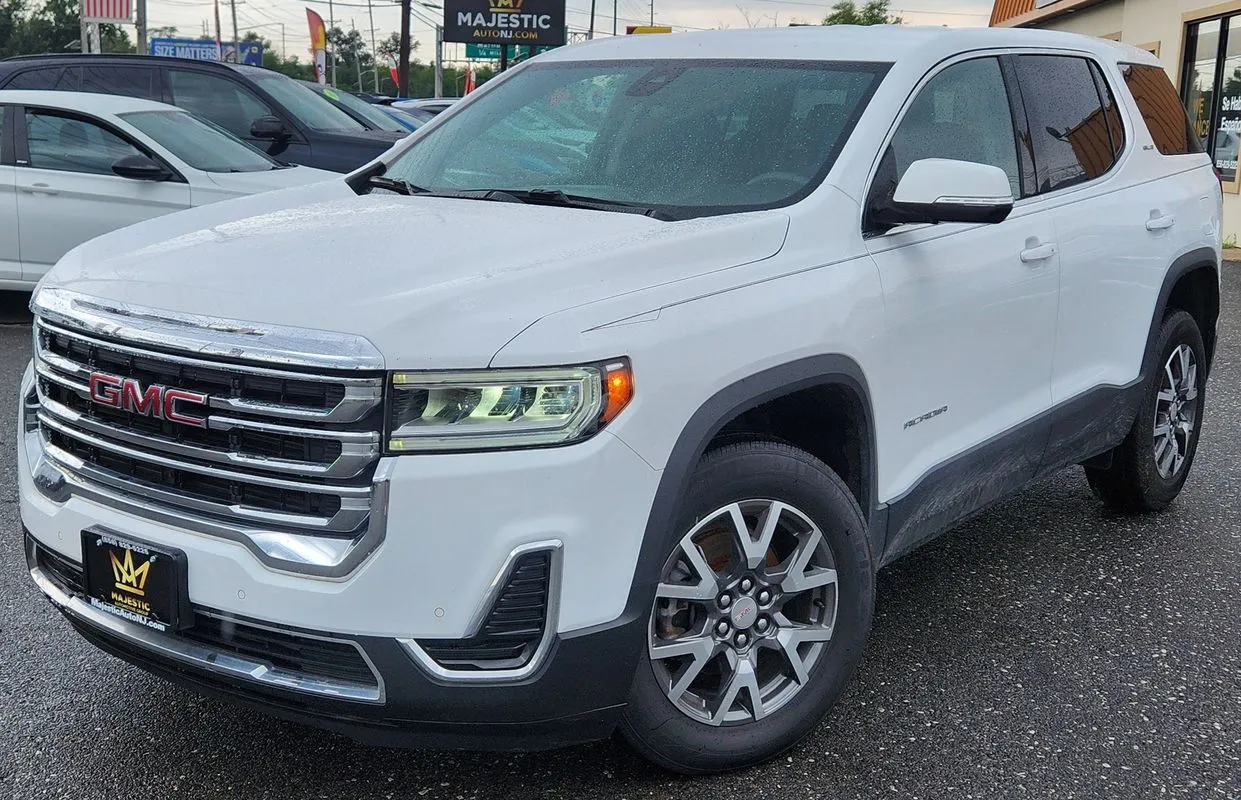 White 2023 GMC Acadia AWD SLE for sale in Philadelphia, PA