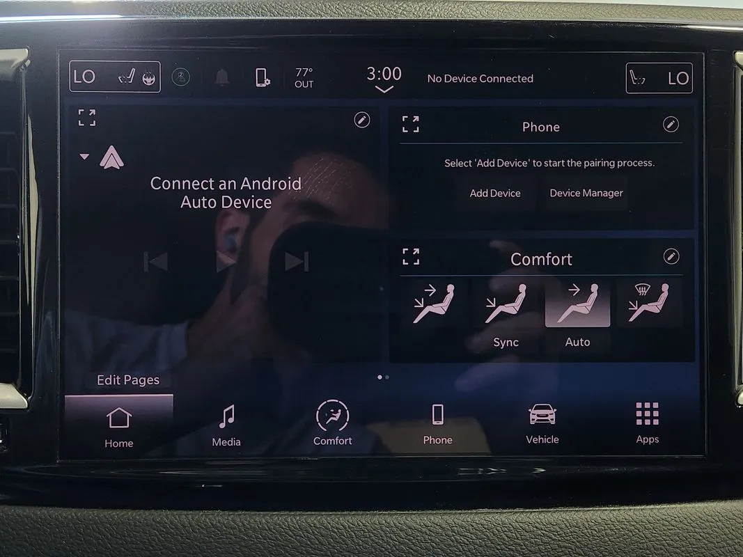 Chrysler Pacifica photo 19