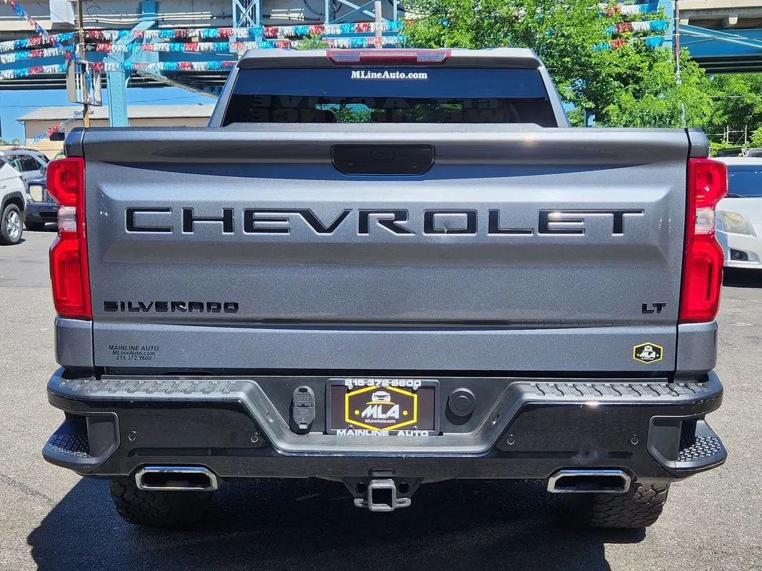 More photos of 2022 Chevrolet Silverado 1500 LTD LT Trail Boss at Torresdale Ave, PA