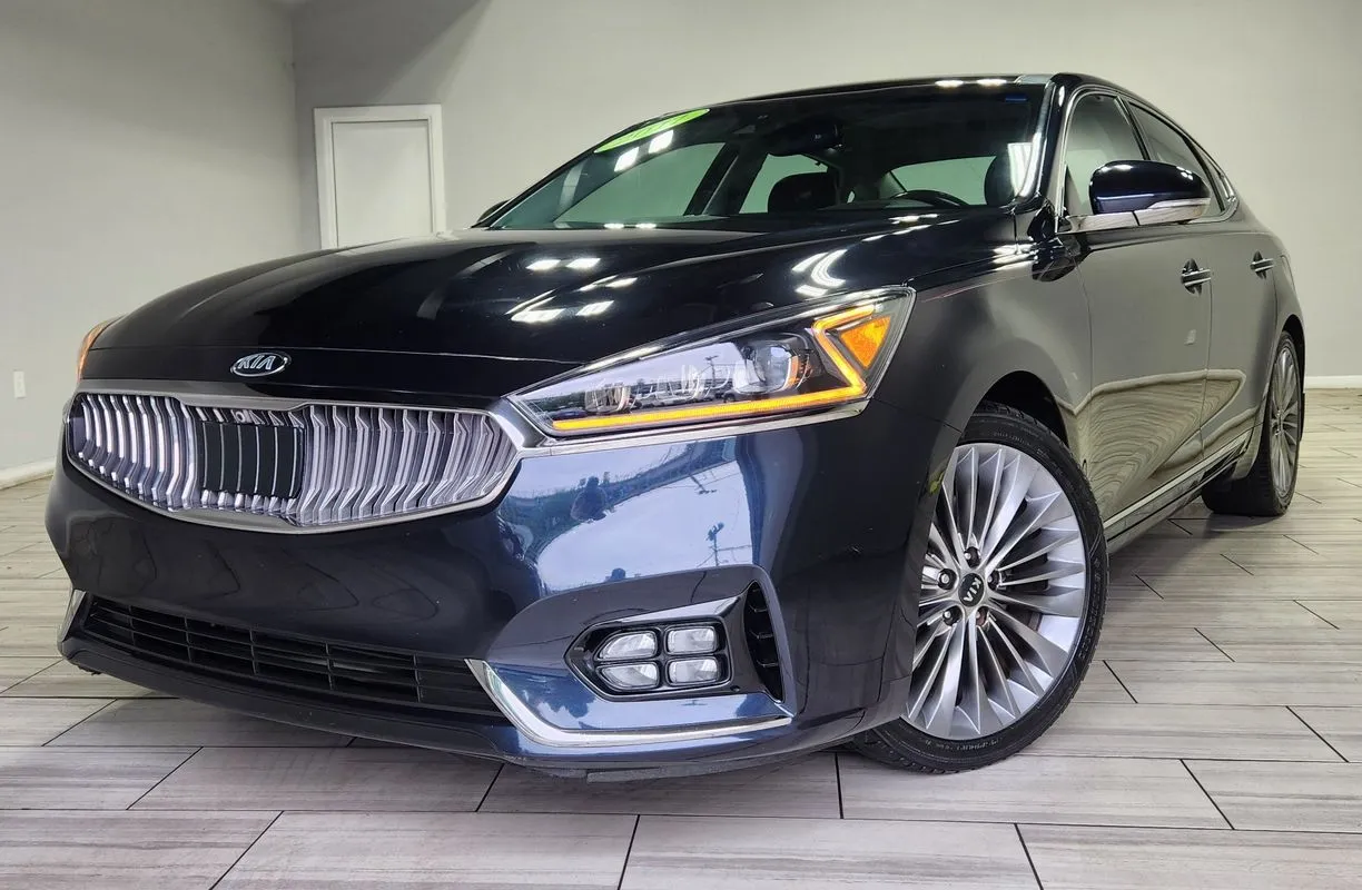 Blue 2017 Kia Cadenza Limited for sale in Philadelphia, PA