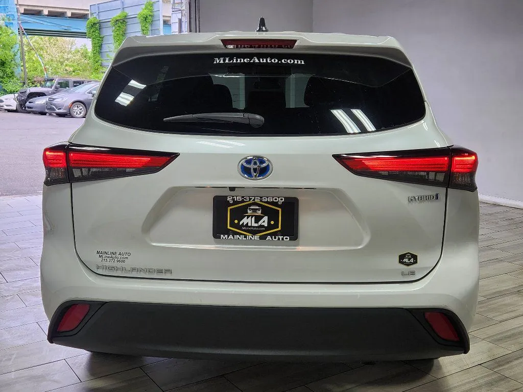 More photos of 2023 Toyota Highlander Hybrid LE at Torresdale Ave, PA