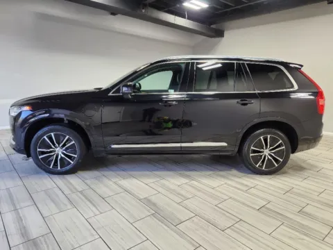 Photos of 2022 Volvo XC90 Recharge Plug-I T8 Inscription Expression 7 Passenger for sale in Philadelphia, PA at Torresdale Ave