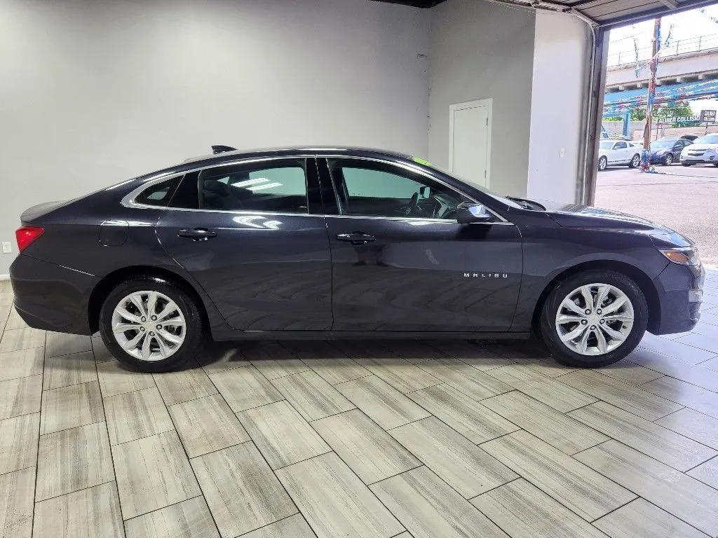 Chevrolet Malibu photo 6