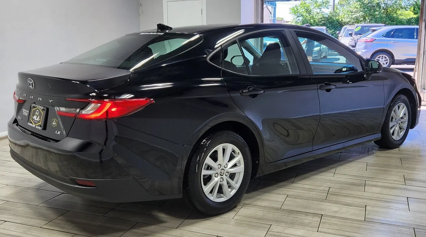 More photos of 2025 Toyota Camry SE at Torresdale Ave, PA