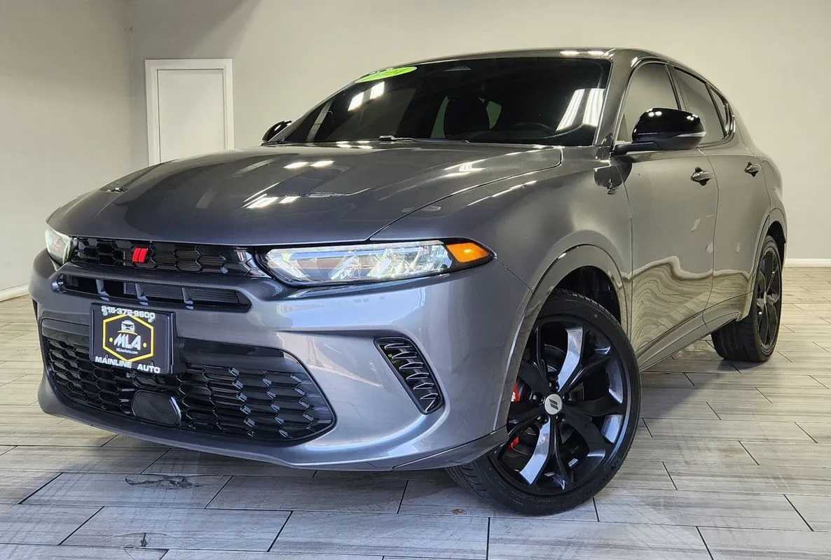Gray 2024 Dodge Hornet R/T EAWD for sale in Philadelphia, PA