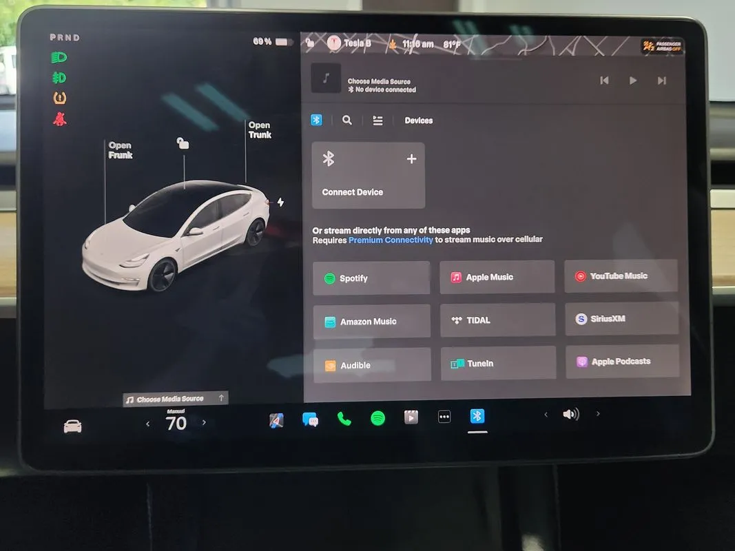 Tesla Model 3 photo 21