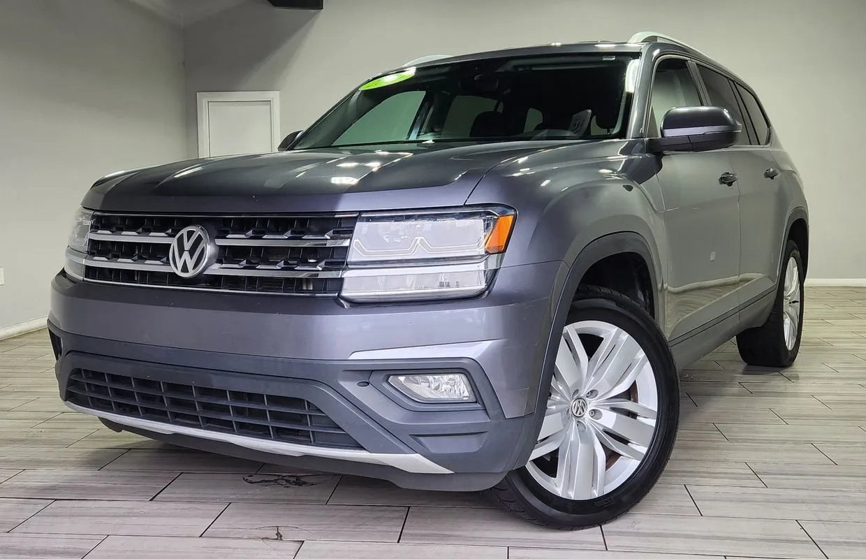 Gray 2019 Volkswagen Atlas 3.6L V6 SE w/Technology for sale in Philadelphia, PA