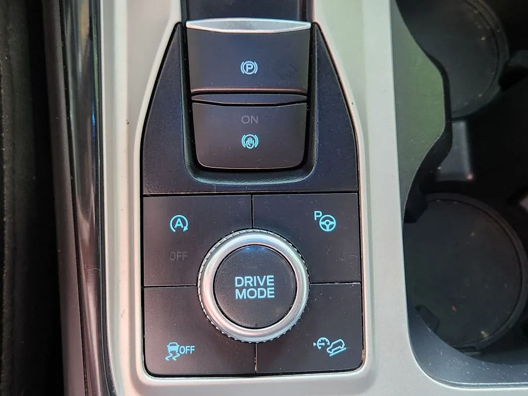 2022 Ford Explorer ST - Photo 25