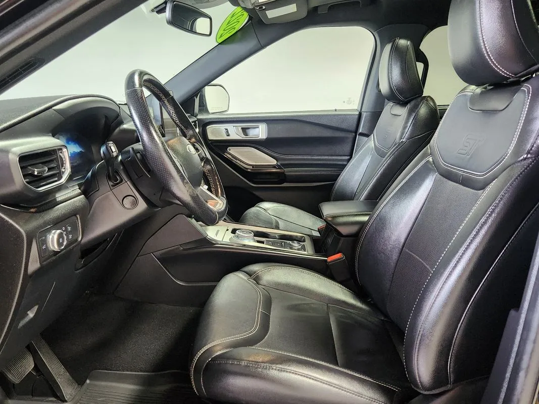2022 Ford Explorer ST - Photo 11