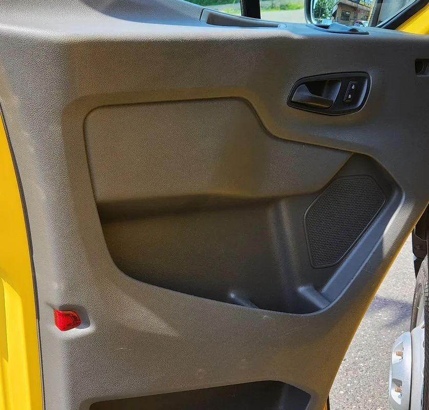 Ford Transit-350 photo 10