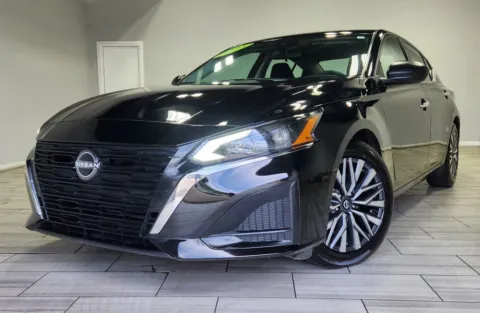 Black 2025 Nissan Altima SV FWD for sale in Philadelphia, PA
