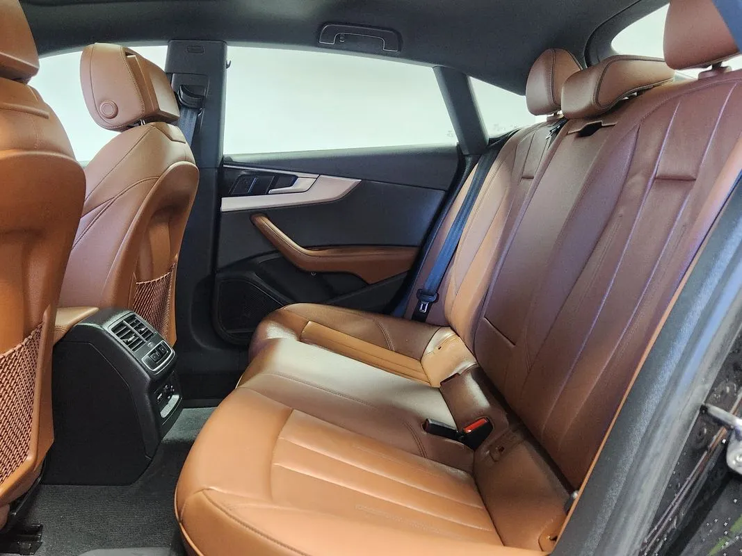 Audi A5 photo 13