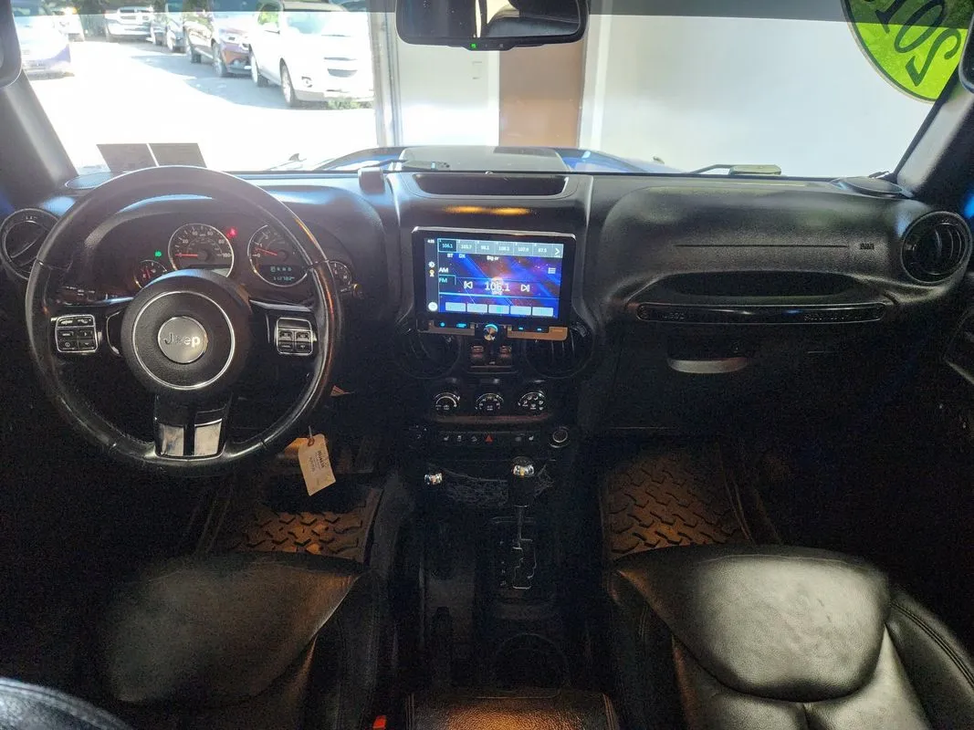 Jeep Wrangler photo 15