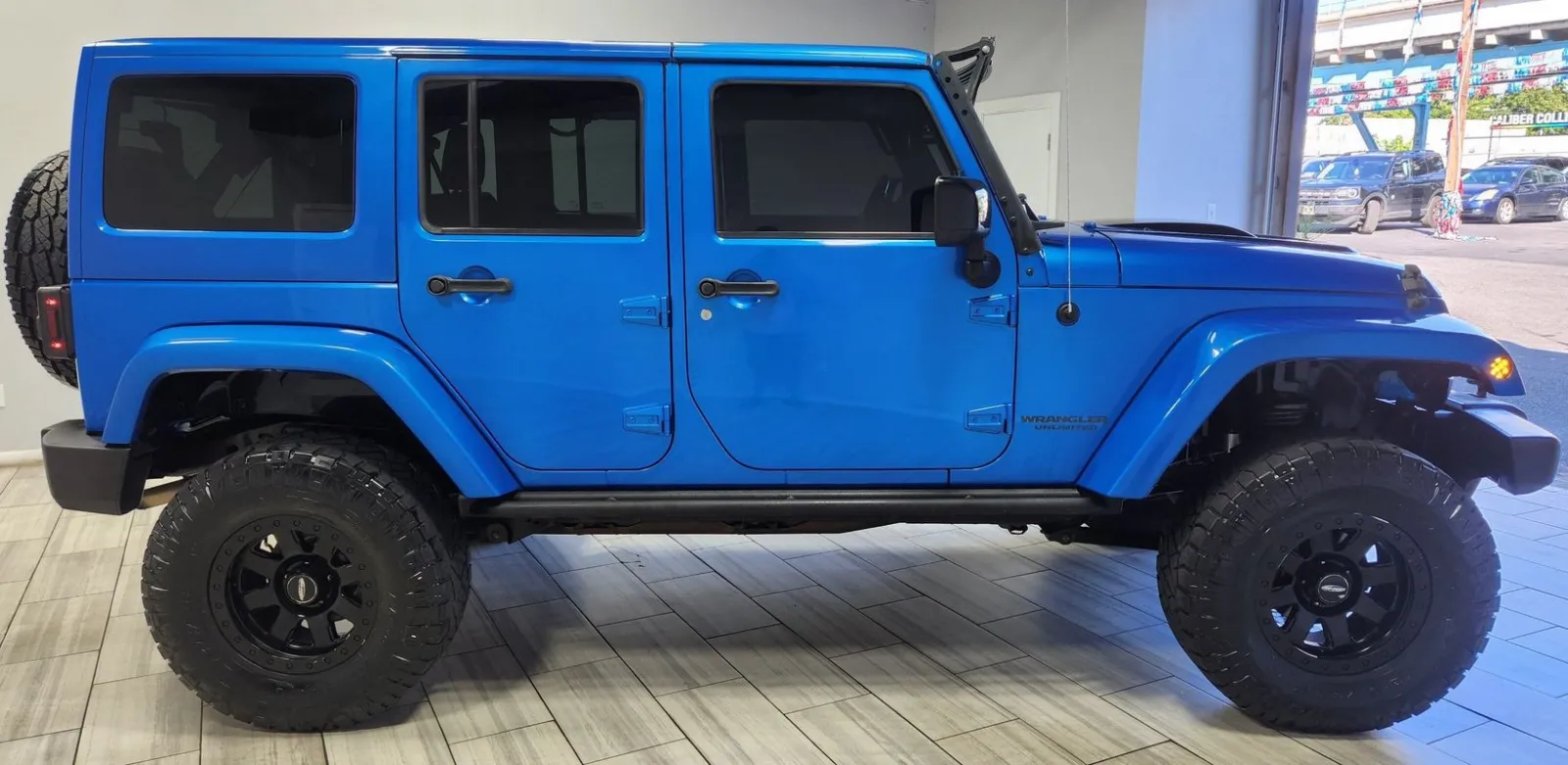 Jeep Wrangler photo 6