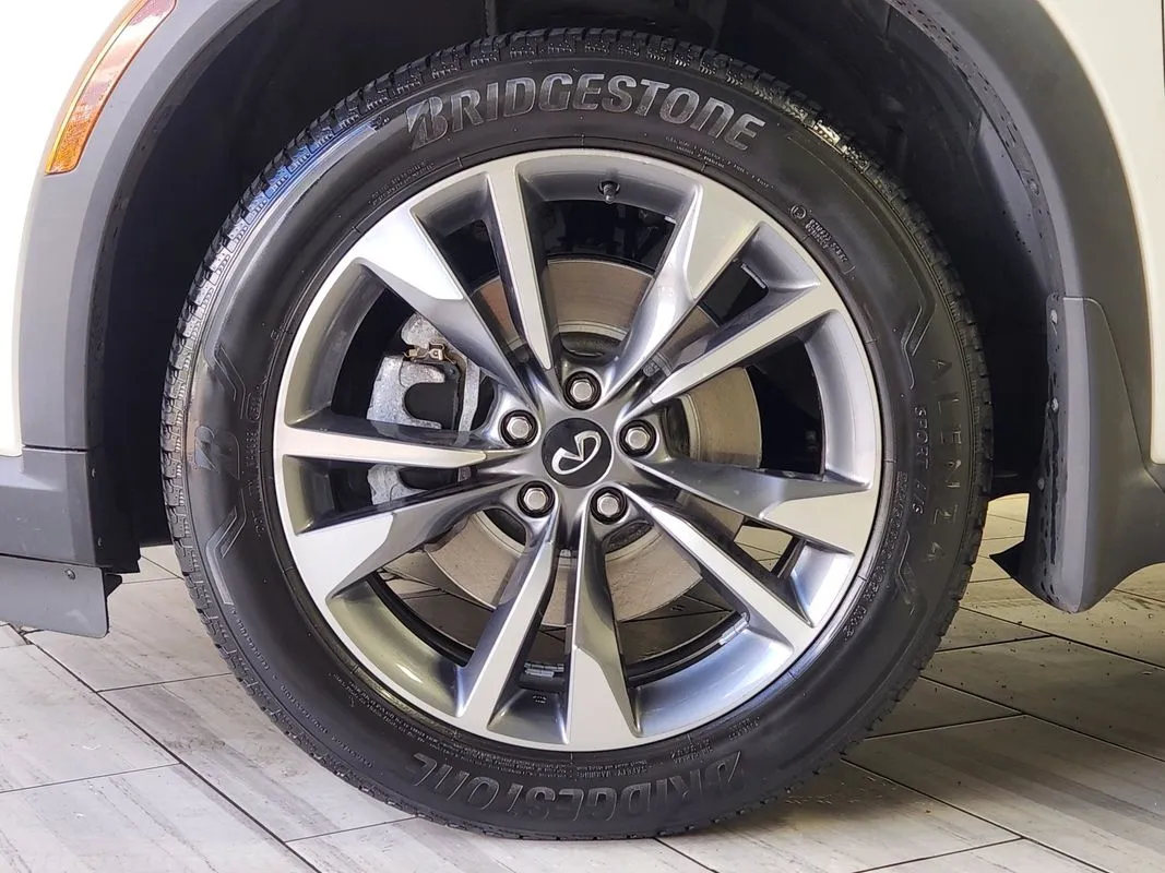 Infiniti QX60 photo 9