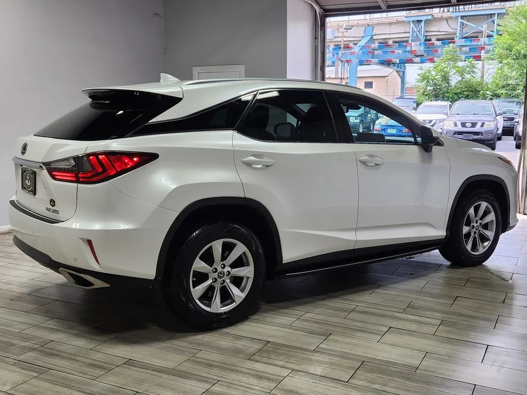 More photos of 2018 Lexus RX 350 at Torresdale Ave, PA