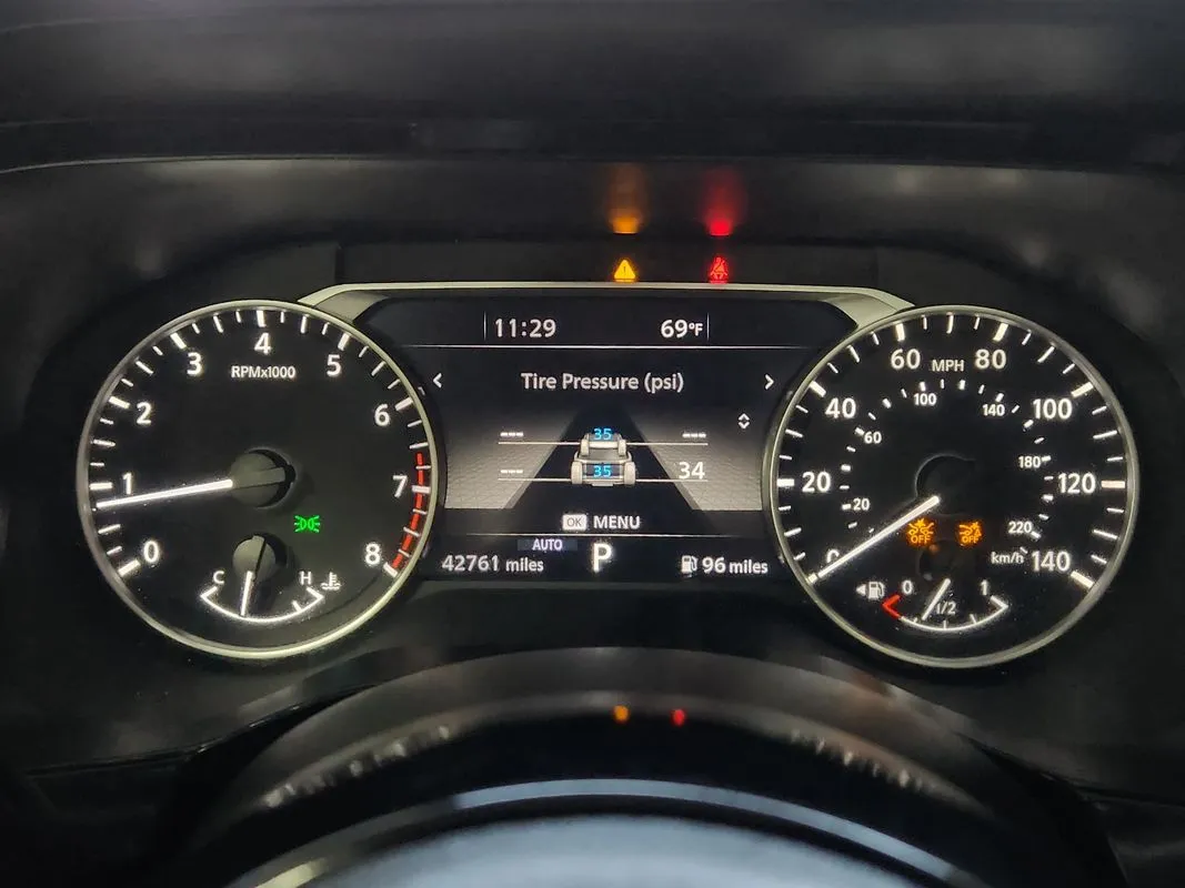 Nissan Pathfinder photo 21