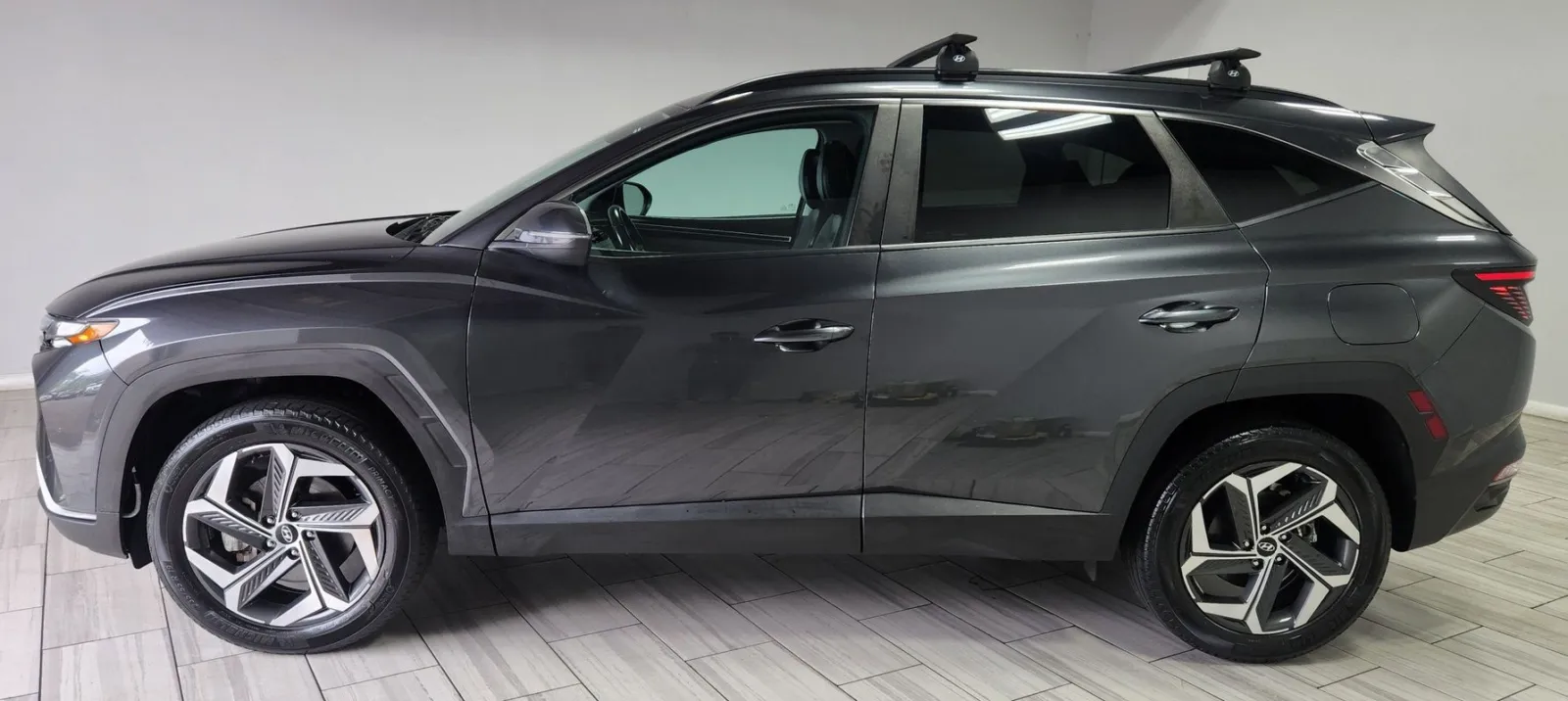 Photos of 2023 Hyundai Tucson SEL for sale in Philadelphia, PA at Torresdale Ave