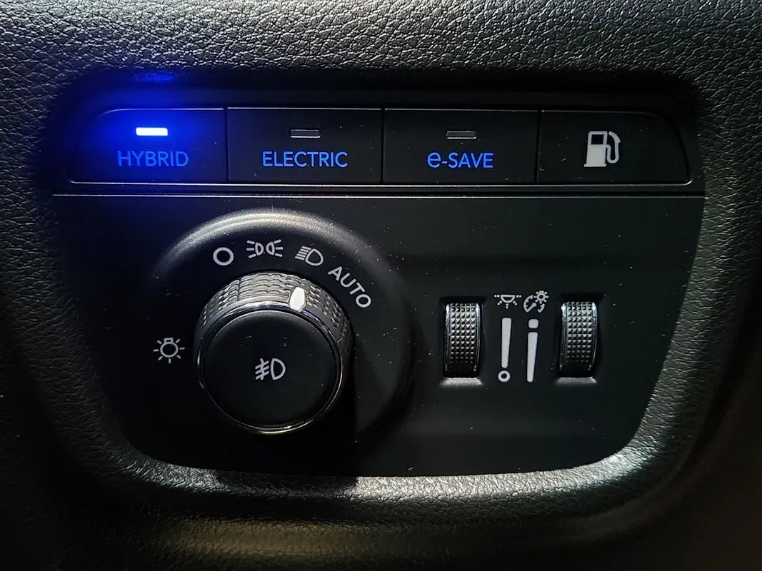 Jeep Grand Cherokee photo 28