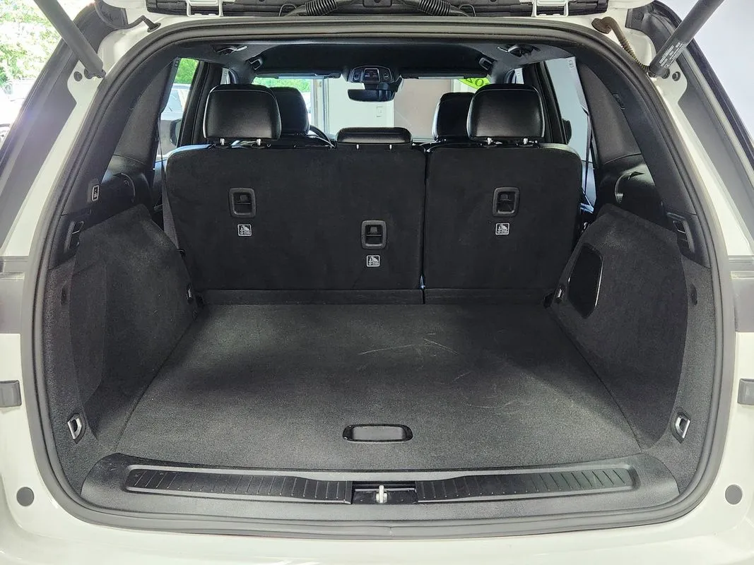Jeep Grand Cherokee photo 14