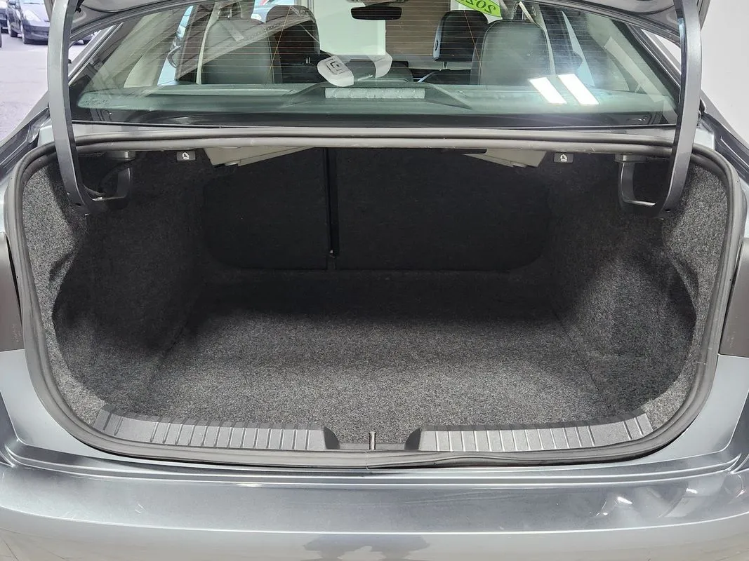 Volkswagen Jetta photo 14