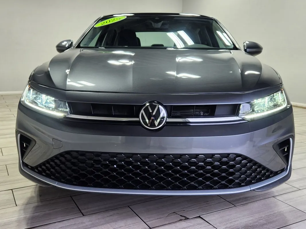 Volkswagen Jetta photo 8