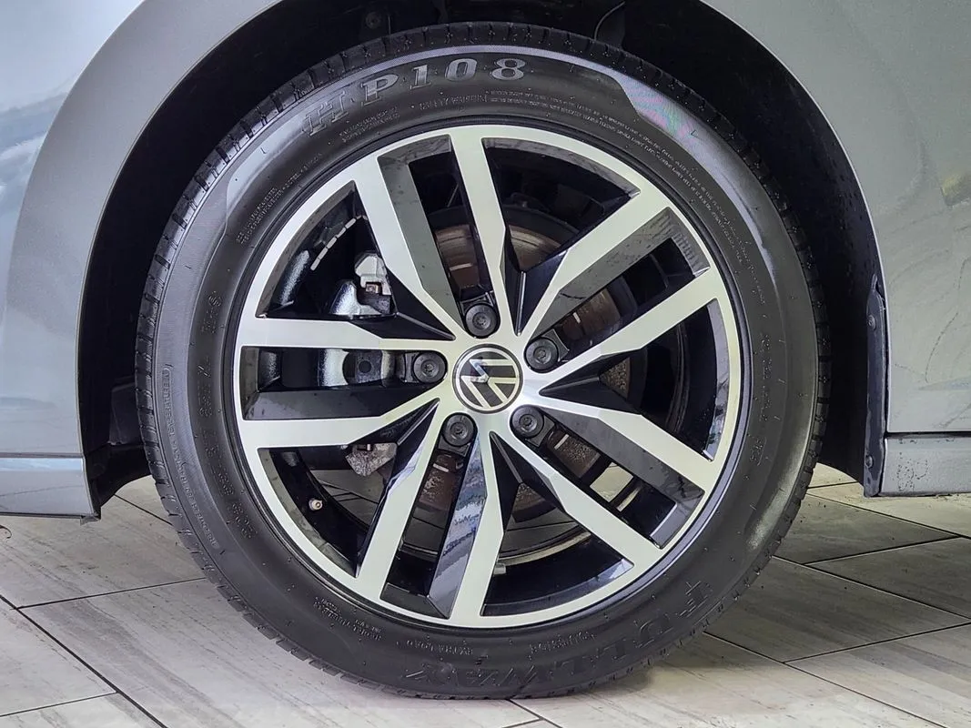 Volkswagen Jetta photo 9