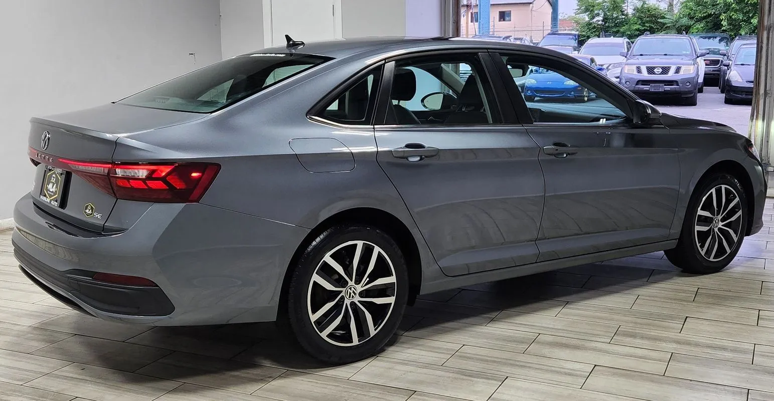 More photos of 2025 Volkswagen Jetta 1.5T SE at Torresdale Ave, PA