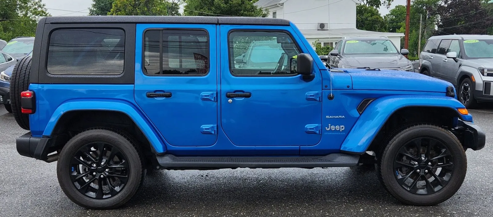 Jeep Wrangler photo 6