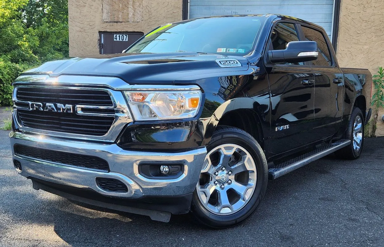 2021 Ram 1500 Big Horn Crew Cab 4x4 5'7" Box