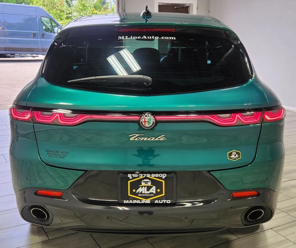 More photos of 2024 Alfa Romeo Tonale Veloce EAWD at Torresdale Ave, PA