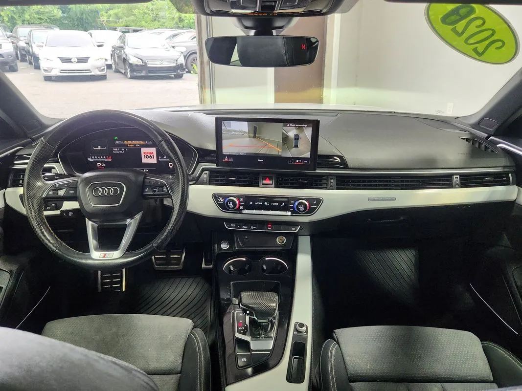 Audi A4 photo 16