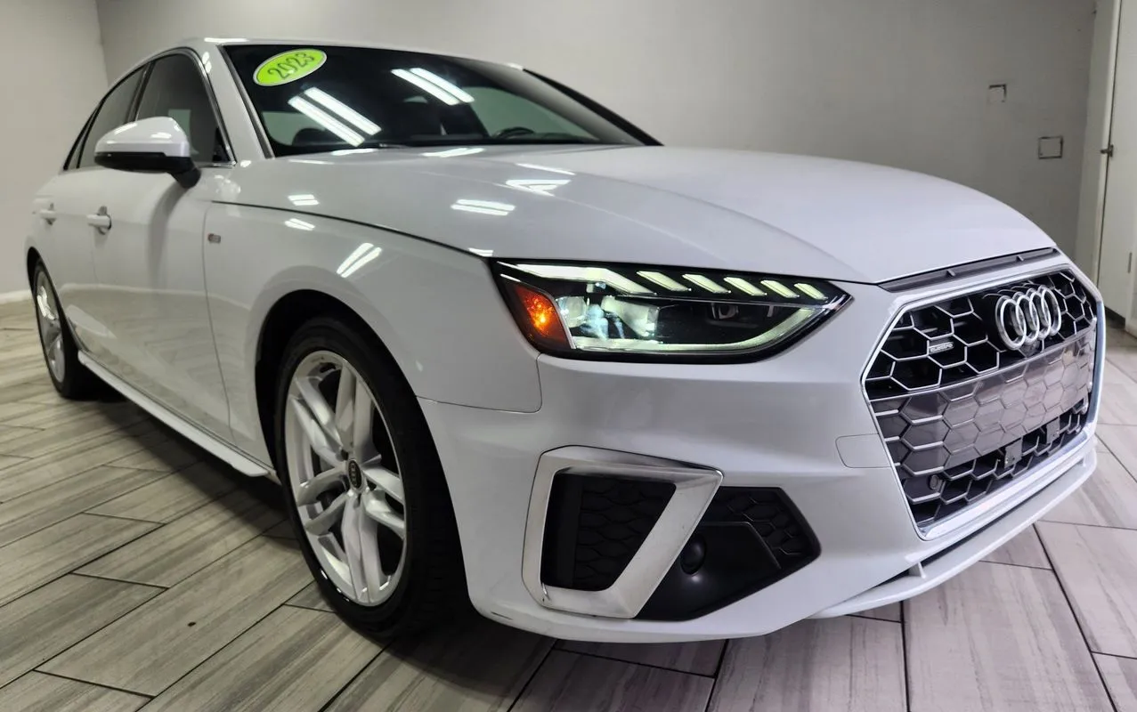 Audi A4 photo 7