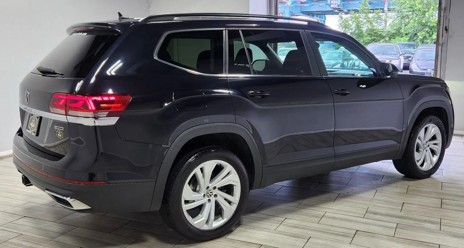 More photos of 2021 Volkswagen Atlas 3.6L V6 SE w/Technology at Torresdale Ave, PA