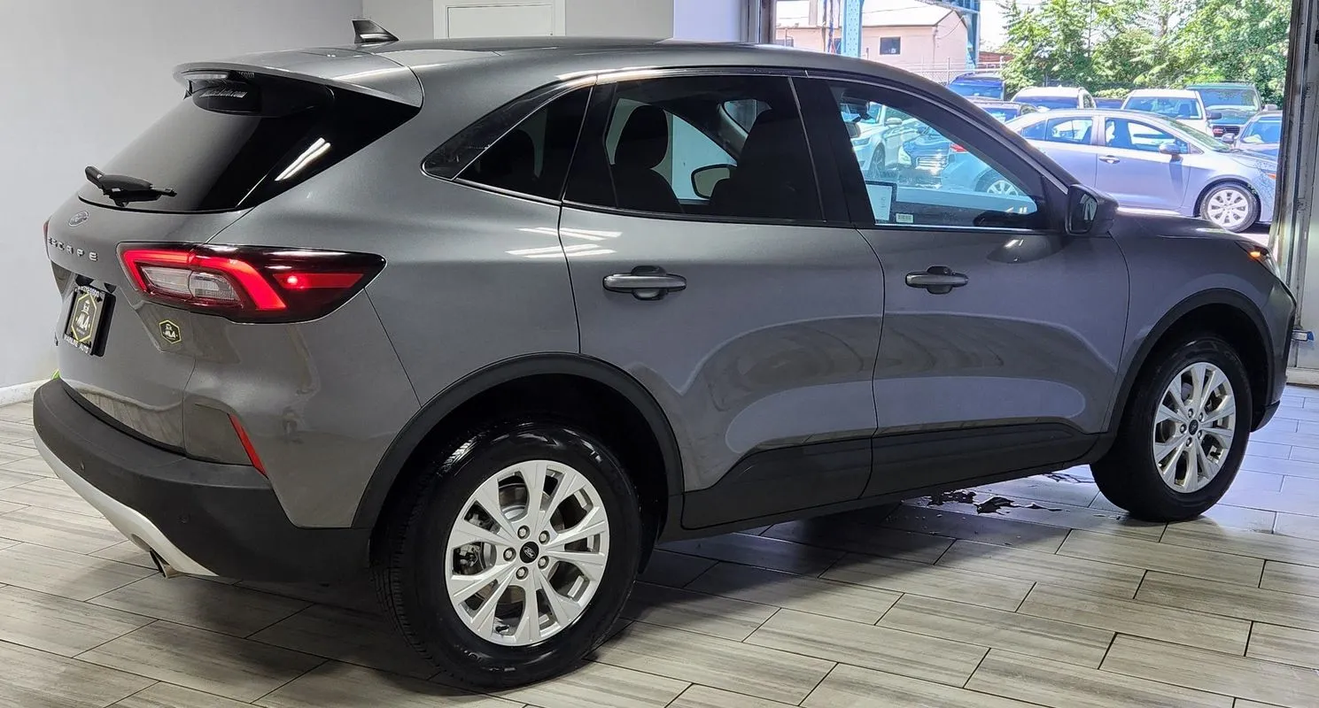 More photos of 2024 Ford Escape Active at Torresdale Ave, PA