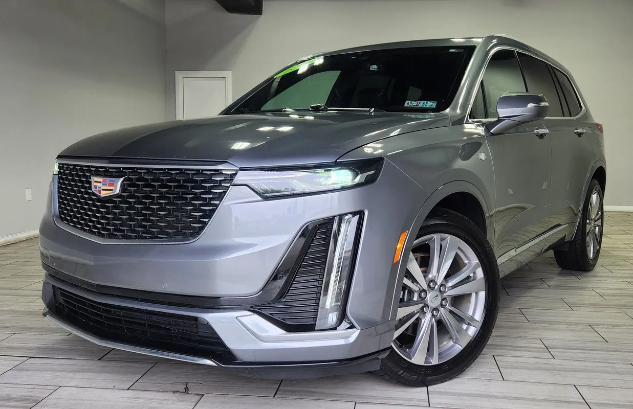 Gray 2022 Cadillac XT6 FWD Premium Luxury for sale in Philadelphia, PA