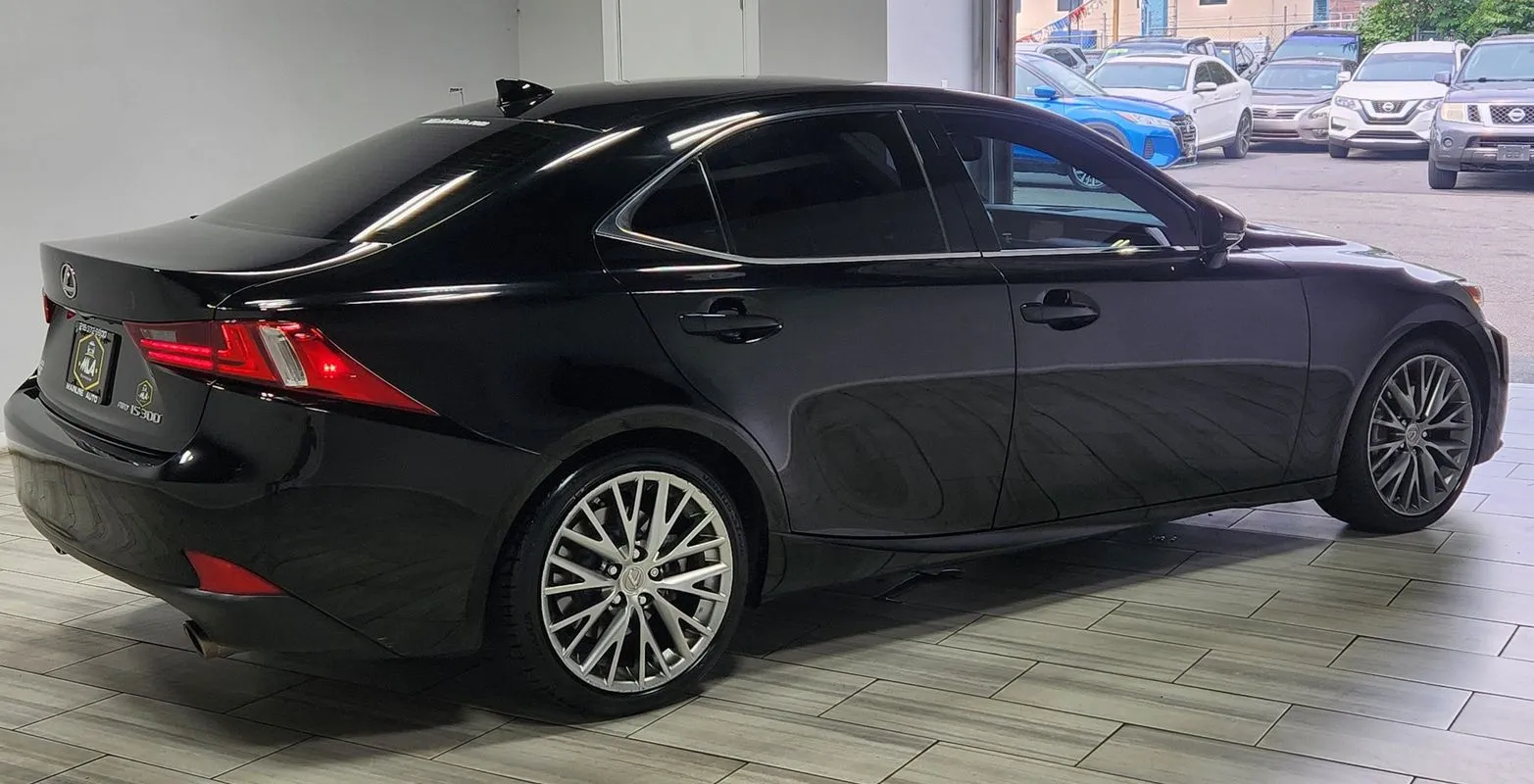 More photos of 2016 Lexus IS 300 at Torresdale Ave, PA