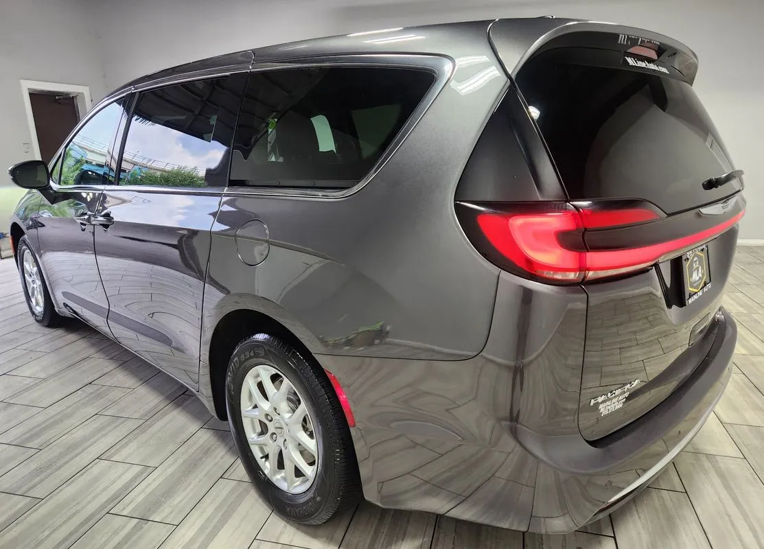 Another view of 2023 Chrysler Pacifica Touring L for sale in Philadelphia, PA at Torresdale Ave