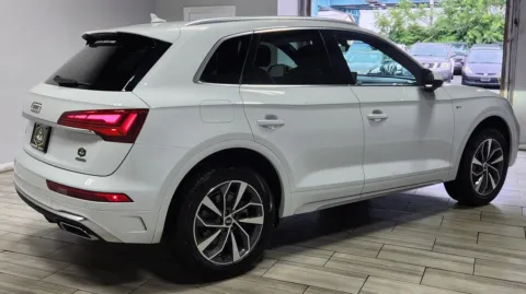 More photos of 2023 Audi Q5 Premium Plus 45 TFSI S line quattro at Torresdale Ave, PA