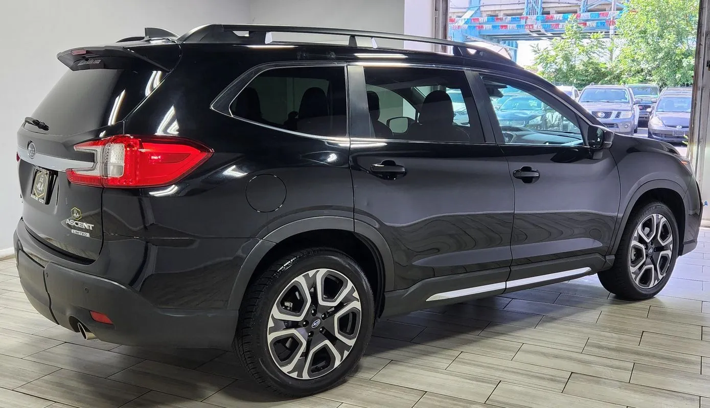 More photos of 2024 Subaru Ascent Limited 7-Passenger at Torresdale Ave, PA