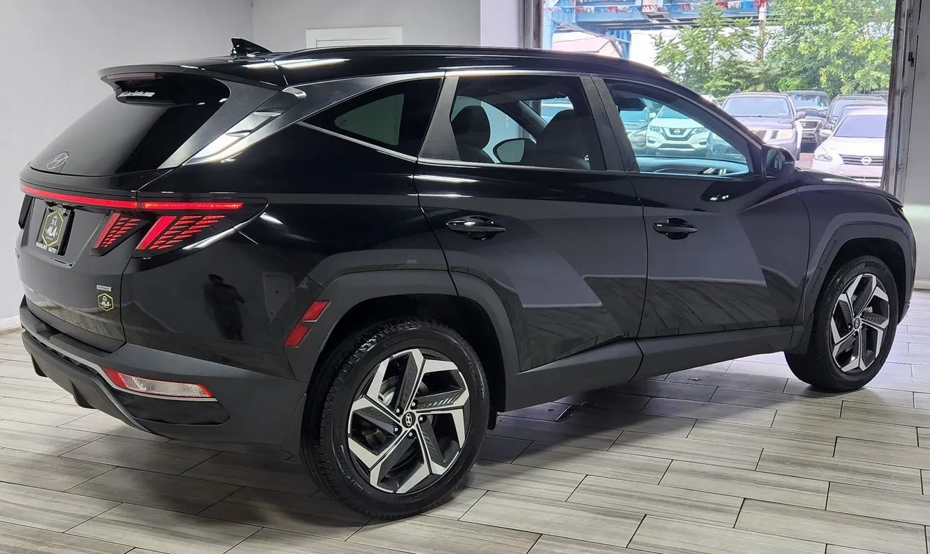 More photos of 2023 Hyundai Tucson SEL at Torresdale Ave, PA