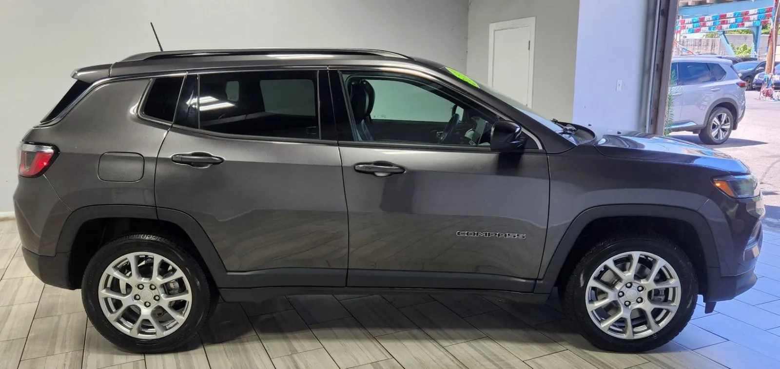 Jeep Compass photo 6