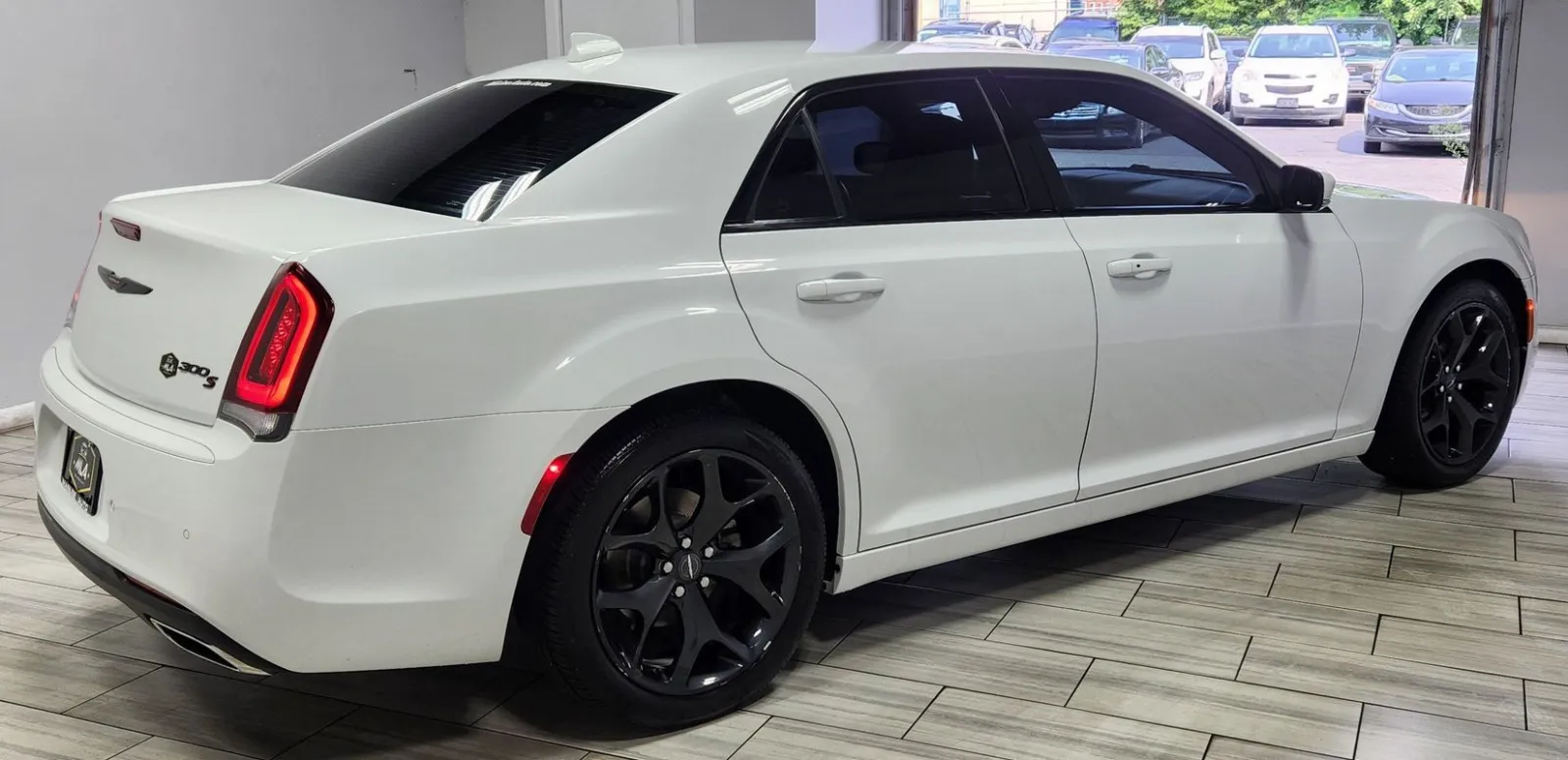 More photos of 2021 Chrysler 300 S at Torresdale Ave, PA
