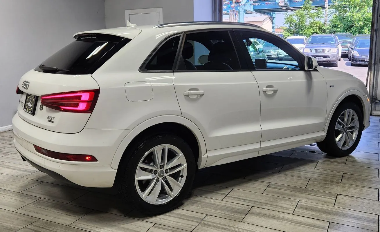 More photos of 2018 Audi Q3 2.0T Premium at Torresdale Ave, PA