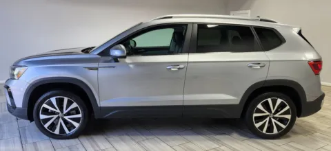 Photos of 2022 Volkswagen Taos 1.5T SE for sale in Philadelphia, PA at Torresdale Ave