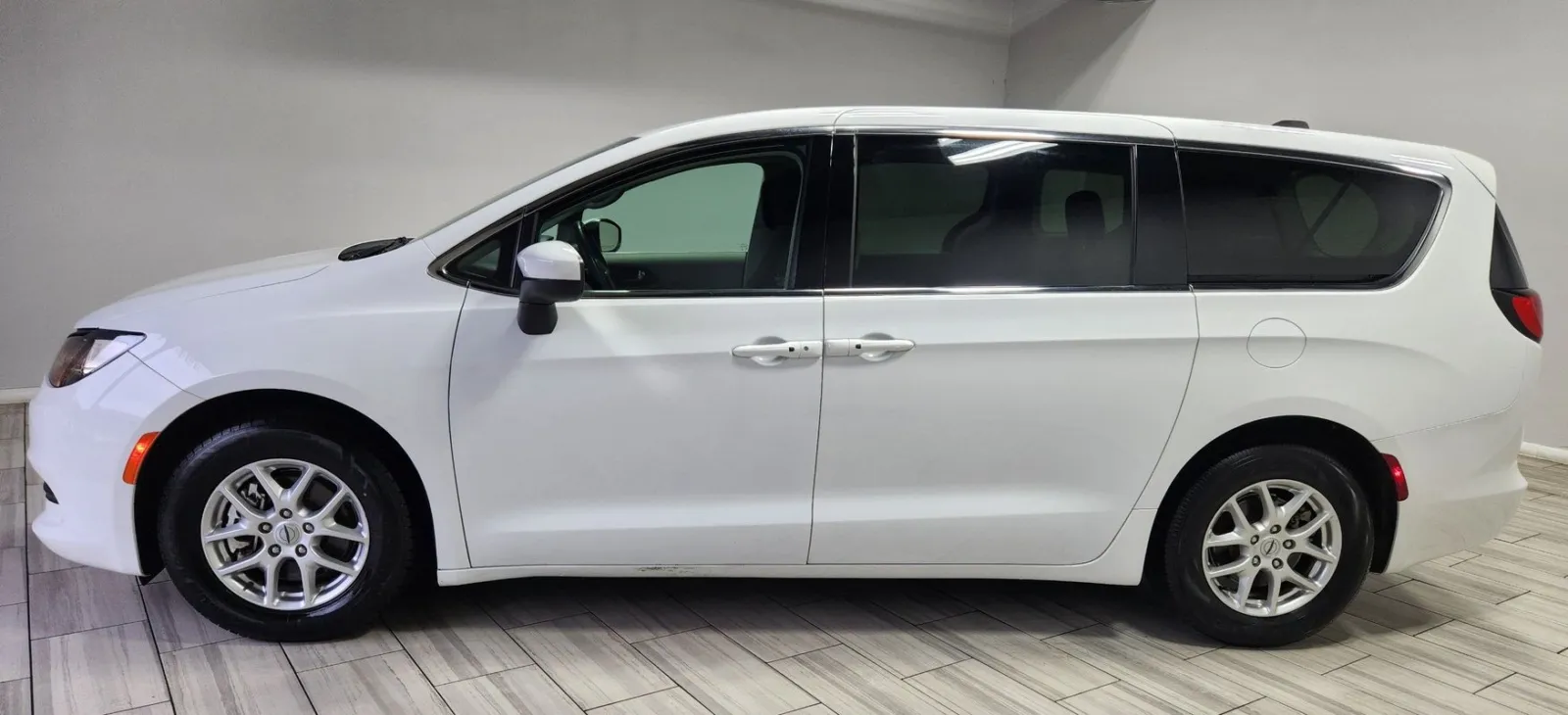 Photos of 2023 Chrysler Voyager LX for sale in Philadelphia, PA at Torresdale Ave