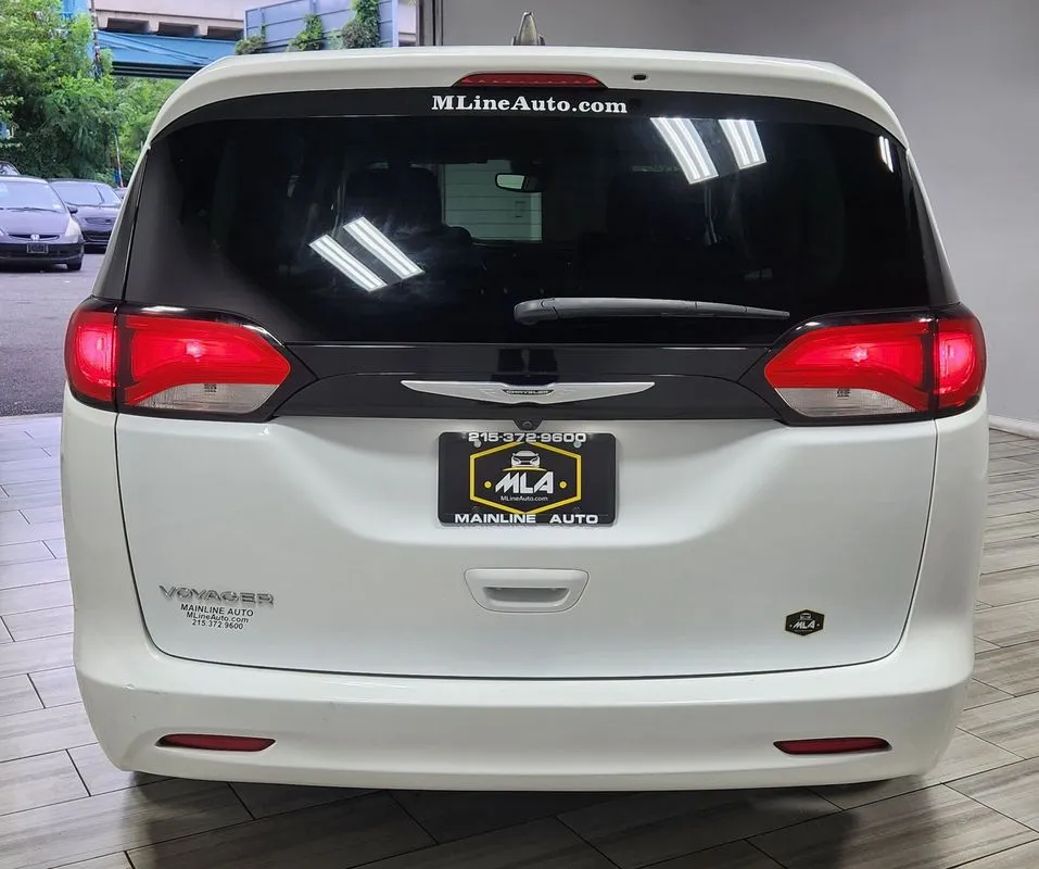 More photos of 2023 Chrysler Voyager LX at Torresdale Ave, PA